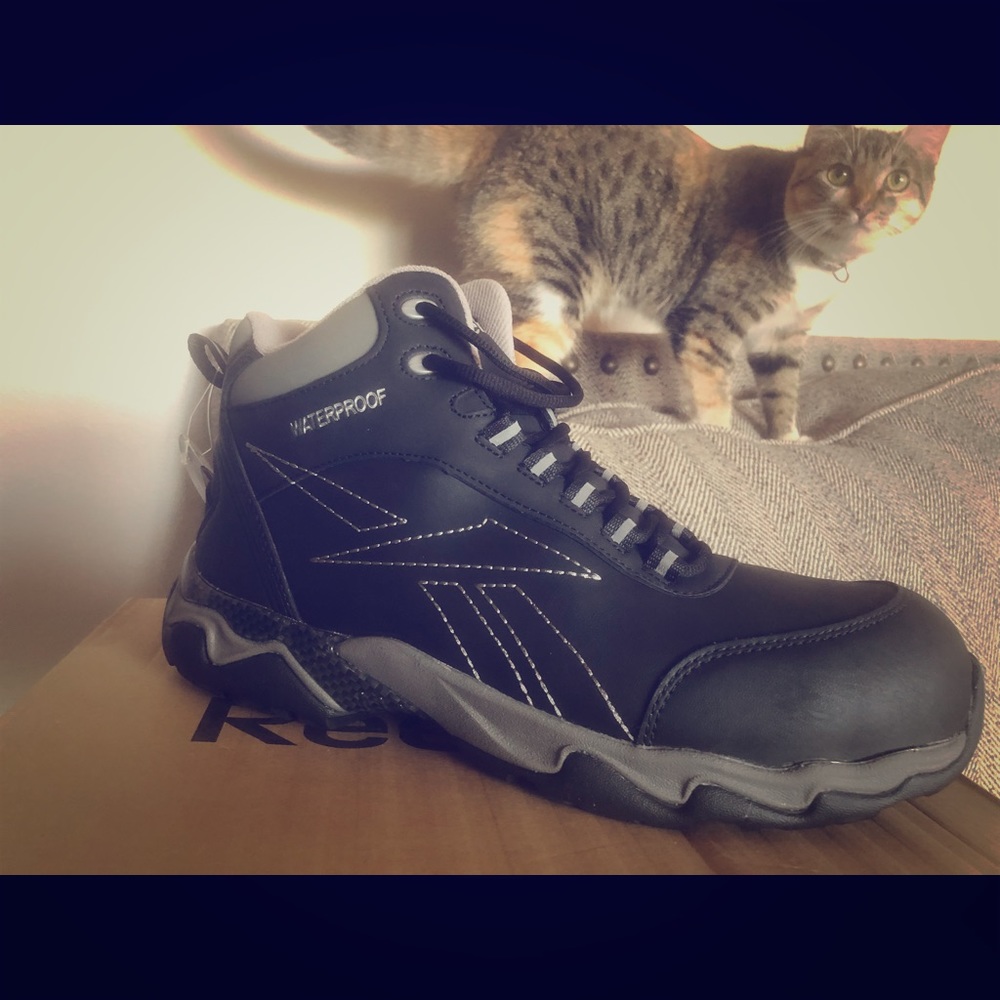 NWT REEBOK BEAMER - 11.5 men’s